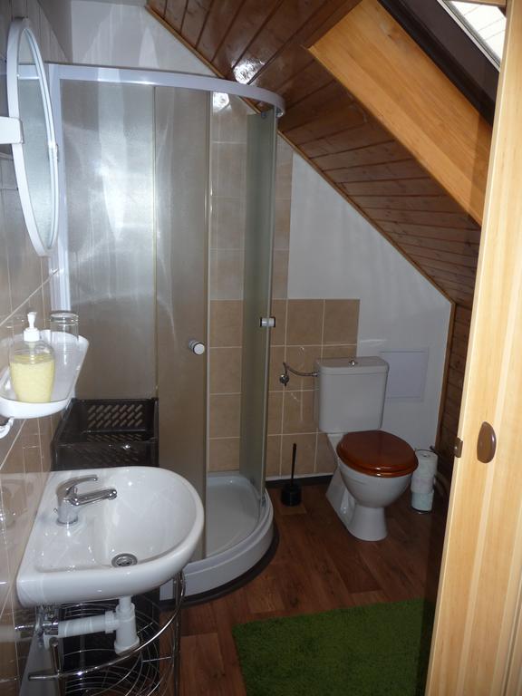 Apartment Rychtrovna เฮนิเซ ภายนอก รูปภาพ