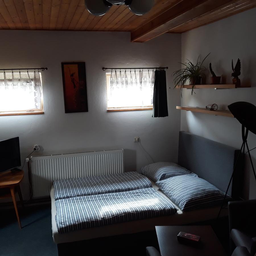 Apartment Rychtrovna เฮนิเซ ภายนอก รูปภาพ